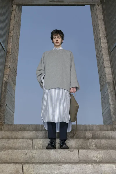 Look 11